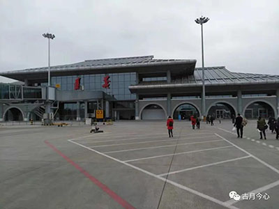 心路历程 |【10】飞机坝(图1)
