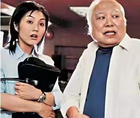 导演楚原离世:留下电影作品外,还留下让网友津津乐道的“金像奖”终生成就(图1) 导演楚原离世:留下电影作品外,还留下让网友津津乐道的“金像奖”终生成就(图1)
